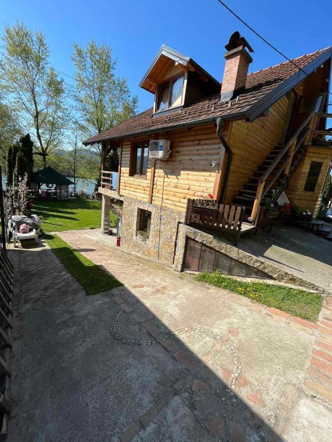 Apartman "Kapetana Luka" Ljubovija Ngoại thất bức ảnh